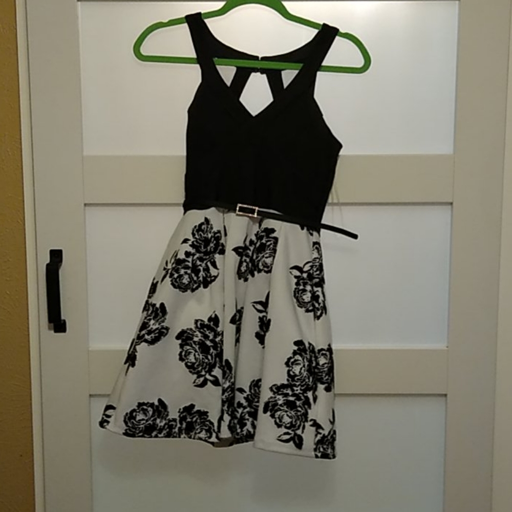 Beautiful black and white dress